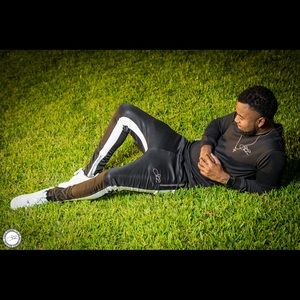 The World is yours sweater